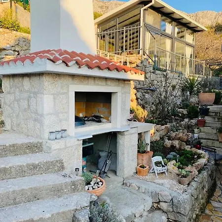 Apartament Mala Cele *